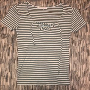lace up aero shirt